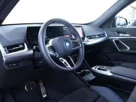BMW iX1 (2025) thumbnail 15