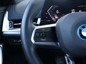 BMW iX1 (2025) thumbnail 17