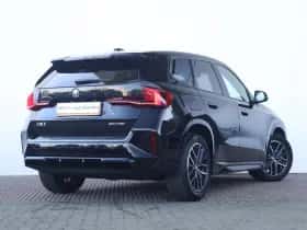 BMW iX1 (2025) thumbnail 4