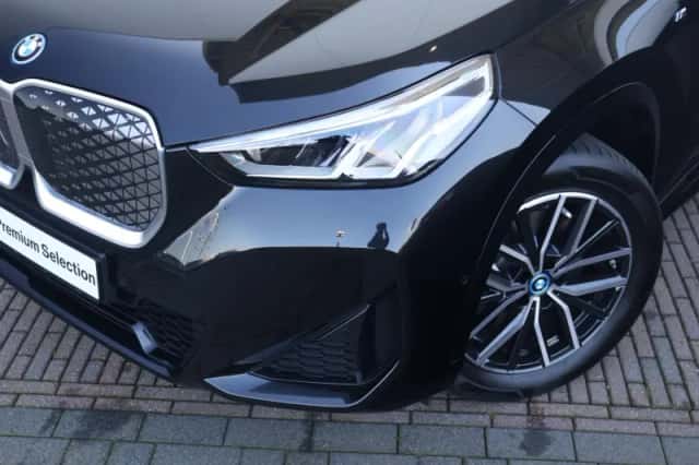 BMW iX1 (2025) thumbnail 38