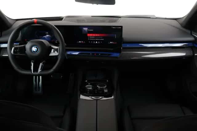 BMW i5 (2026) thumbnail 11