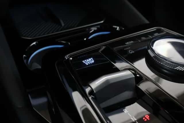 BMW i5 (2026) thumbnail 23