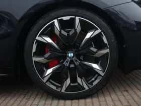BMW i5 (2026) thumbnail 5