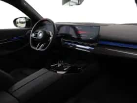 BMW i5 (2026) thumbnail 9