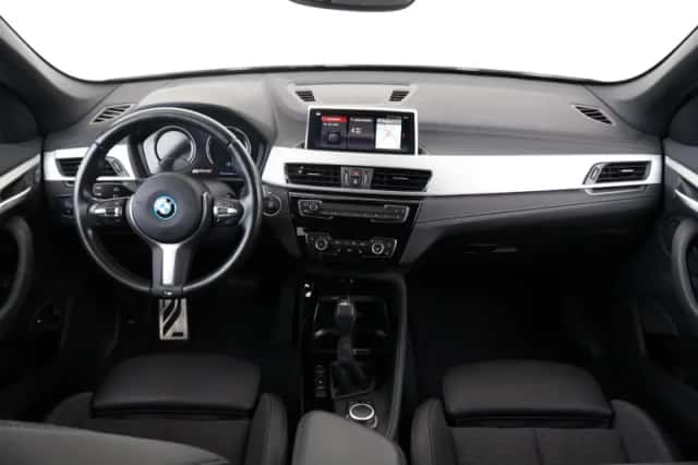 BMW X1 (2022) thumbnail 12