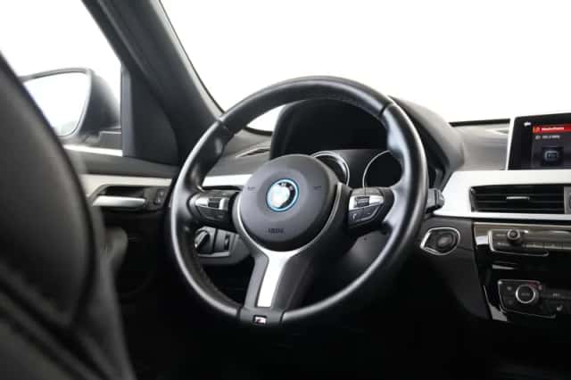BMW X1 (2022) thumbnail 13