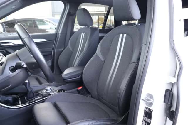 BMW X1 (2022) thumbnail 37