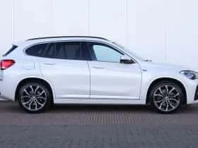 BMW X1 (2022) thumbnail 5