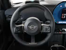 MINI Cabrio (2026) thumbnail 18