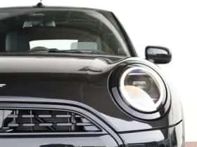 MINI Cabrio (2026) thumbnail 3