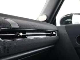MINI Cabrio (2026) thumbnail 38