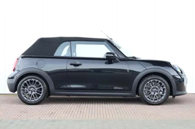 MINI Cabrio (2026) thumbnail 5