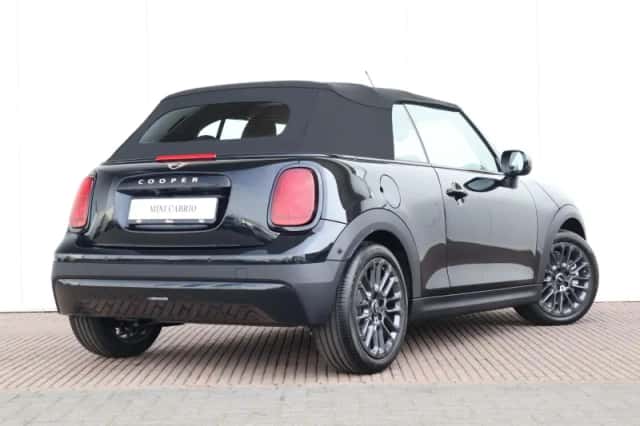 MINI Cabrio (2026) thumbnail 9