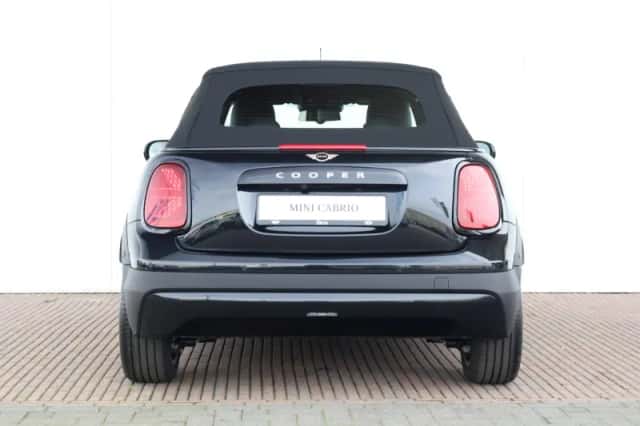 MINI Cabrio (2026) thumbnail 10