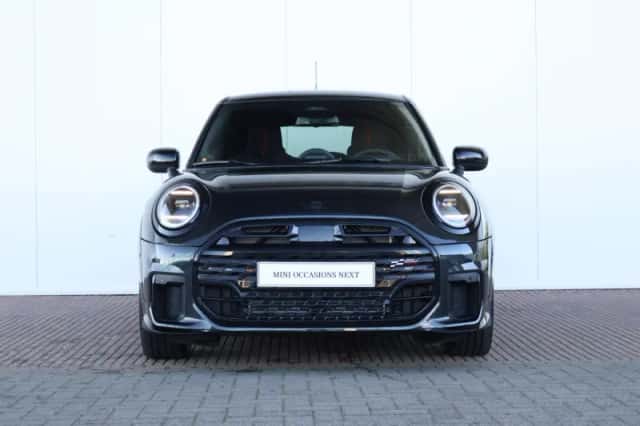 MINI Cooper (2026) thumbnail 2