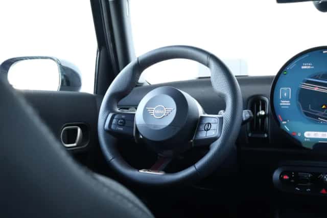 MINI Cooper (2026) thumbnail 13