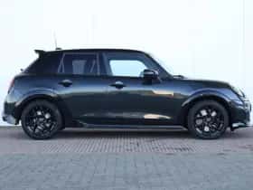 MINI Cooper (2026) thumbnail 5
