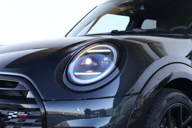MINI Cooper (2026) thumbnail 51