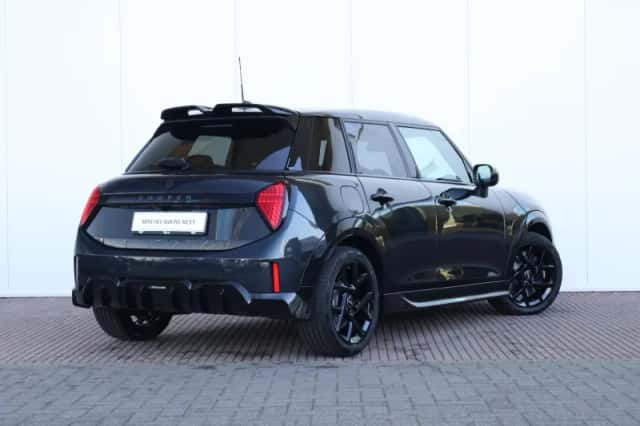 MINI Cooper (2026) thumbnail 7