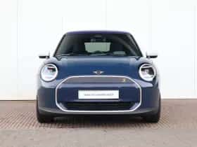 MINI Cooper (2026) thumbnail 2