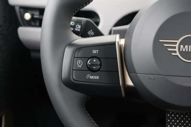 MINI Cooper (2026) thumbnail 17