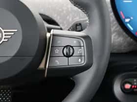MINI Cooper (2026) thumbnail 18