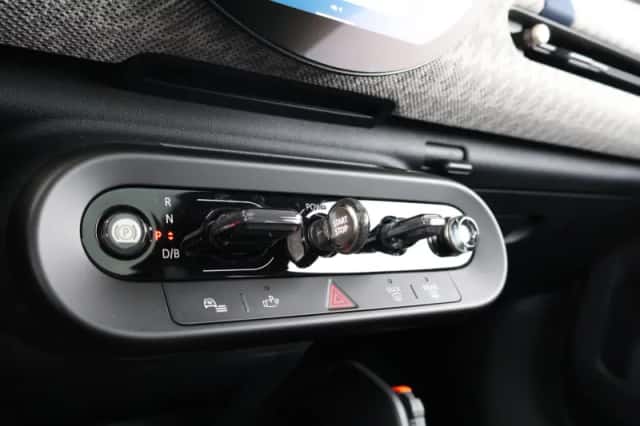 MINI Cooper (2026) thumbnail 23