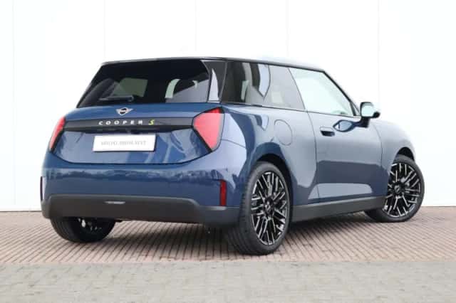 MINI Cooper (2026) thumbnail 7