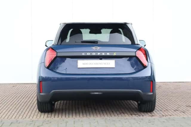 MINI Cooper (2026) thumbnail 8