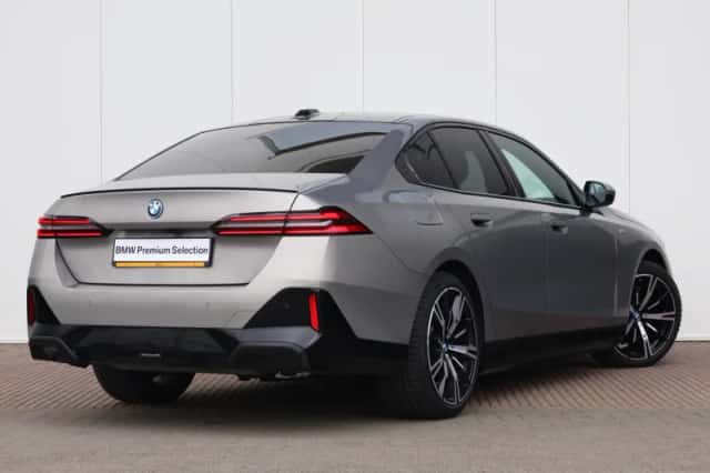 BMW 5-Serie (2024) thumbnail 2