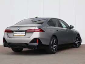 BMW 5-Serie (2024) thumbnail 2