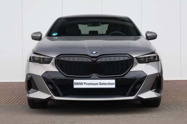 BMW 5-Serie (2024) thumbnail 3