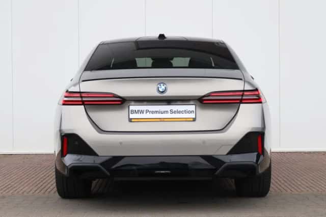 BMW 5-Serie (2024) thumbnail 4