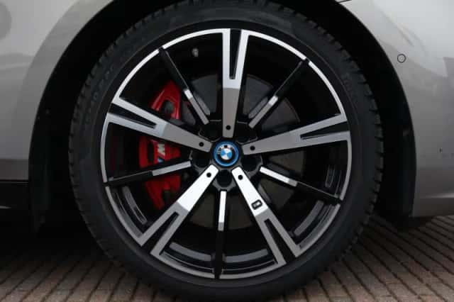 BMW 5-Serie (2024) thumbnail 8