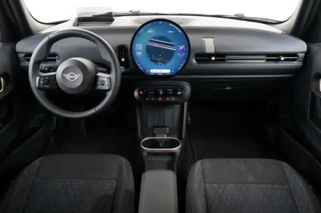 MINI Cooper (2025) thumbnail 12