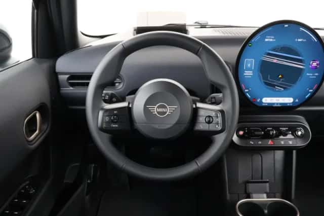 MINI Cooper (2025) thumbnail 16