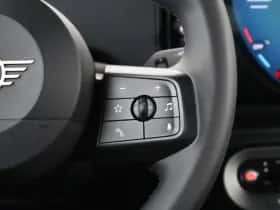 MINI Cooper (2025) thumbnail 18