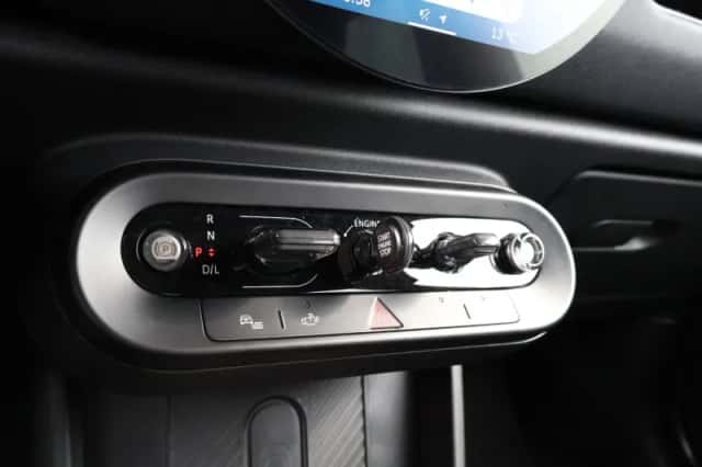 MINI Cooper (2025) thumbnail 22