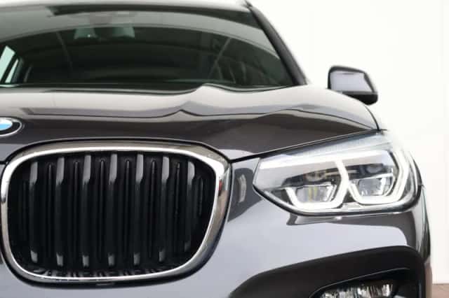 BMW X3 (2021) thumbnail 3