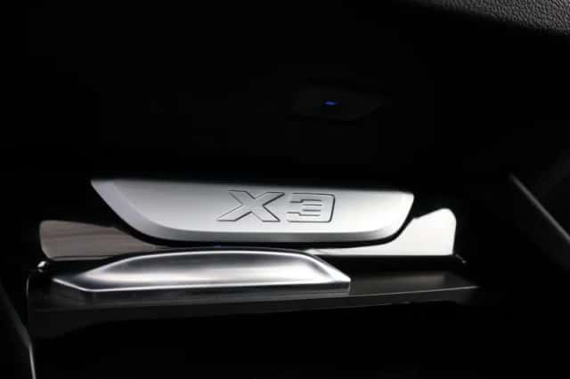 BMW X3 (2022) thumbnail 24