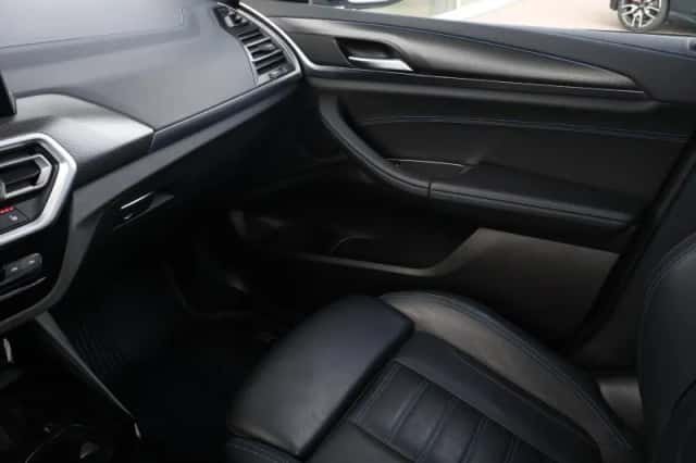 BMW X3 (2022) thumbnail 40