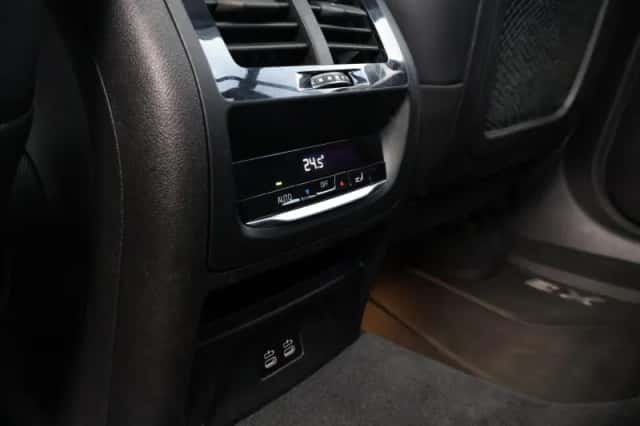 BMW X3 (2022) thumbnail 48