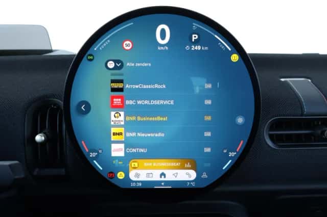 MINI Cabrio (2025) thumbnail 31