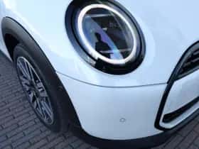 MINI Cabrio (2025) thumbnail 49