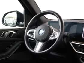 BMW X5 (2025) thumbnail 11
