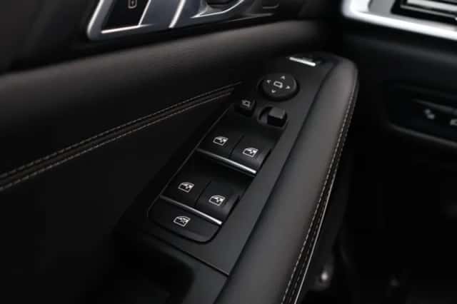 BMW X5 (2025) thumbnail 15