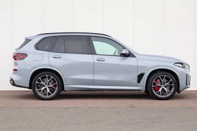 BMW X5 (2025) thumbnail 5
