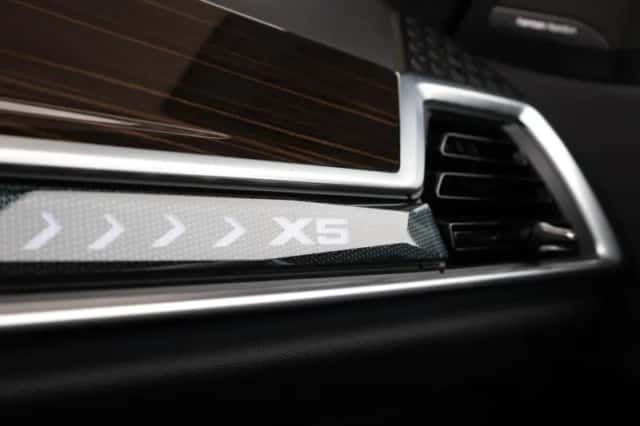 BMW X5 (2025) thumbnail 43