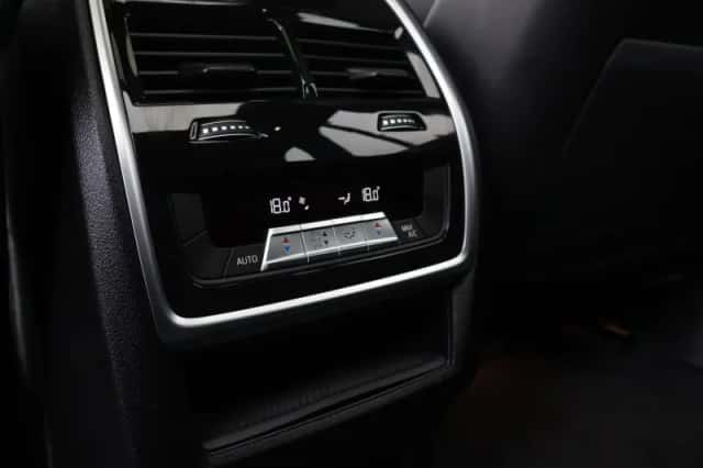 BMW X5 (2025) thumbnail 54