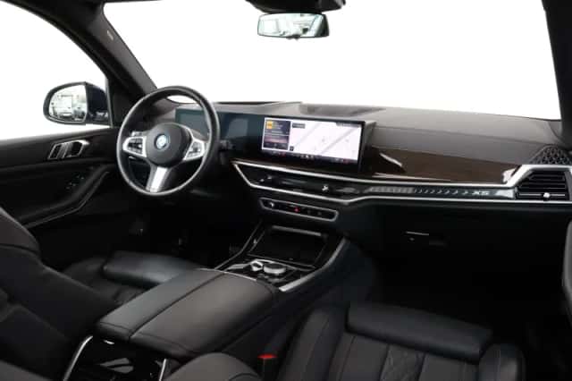 BMW X5 (2025) thumbnail 10